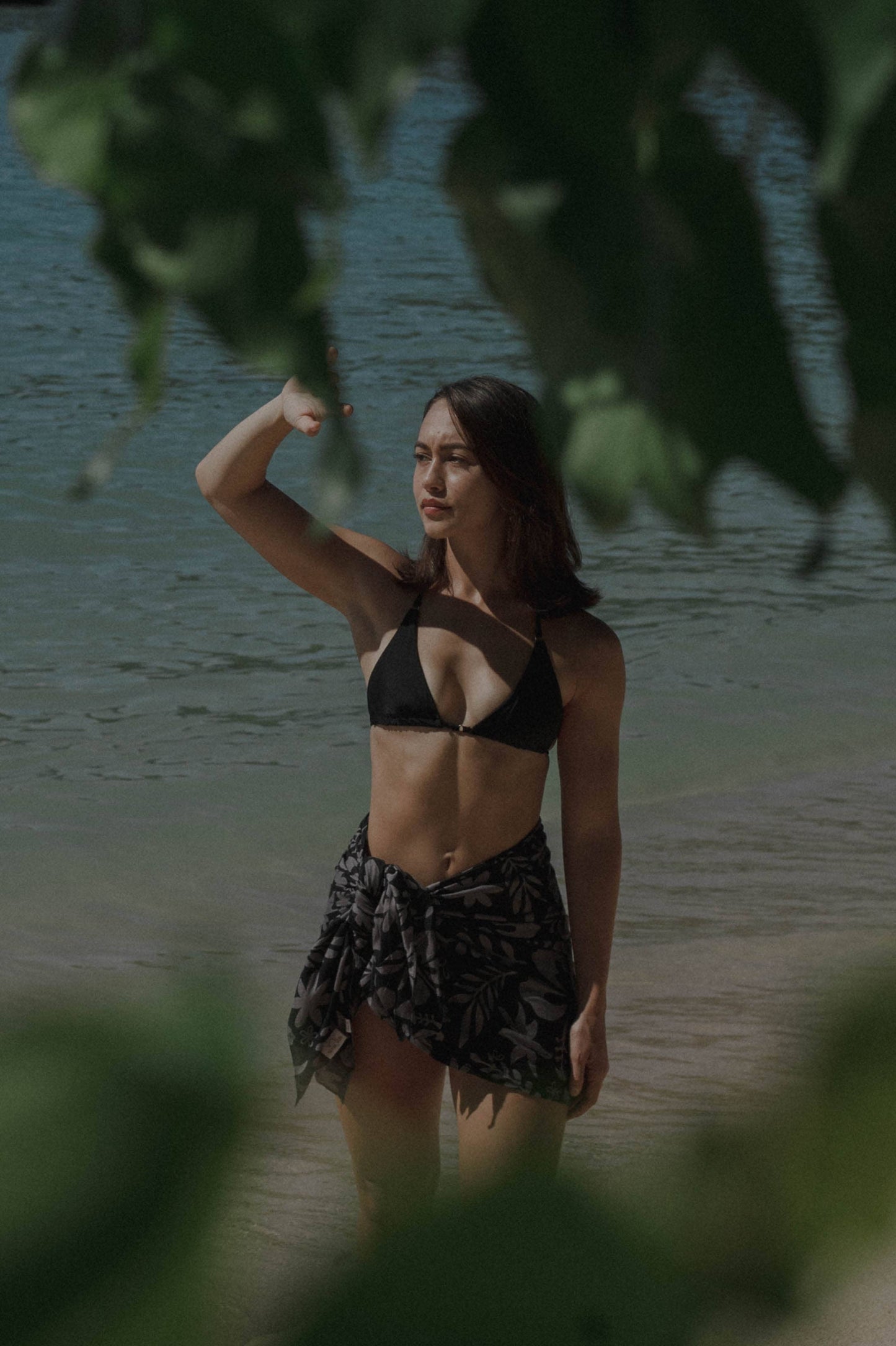 'Ele'ele Floral Pareo