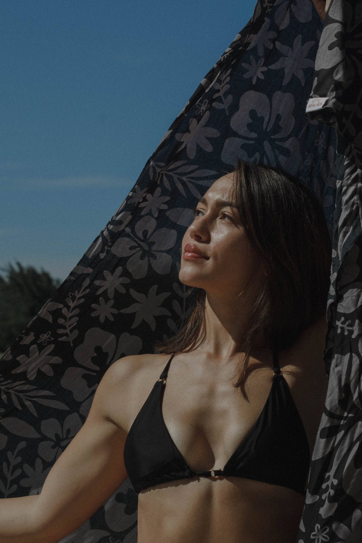 'Ele'ele Floral Pareo