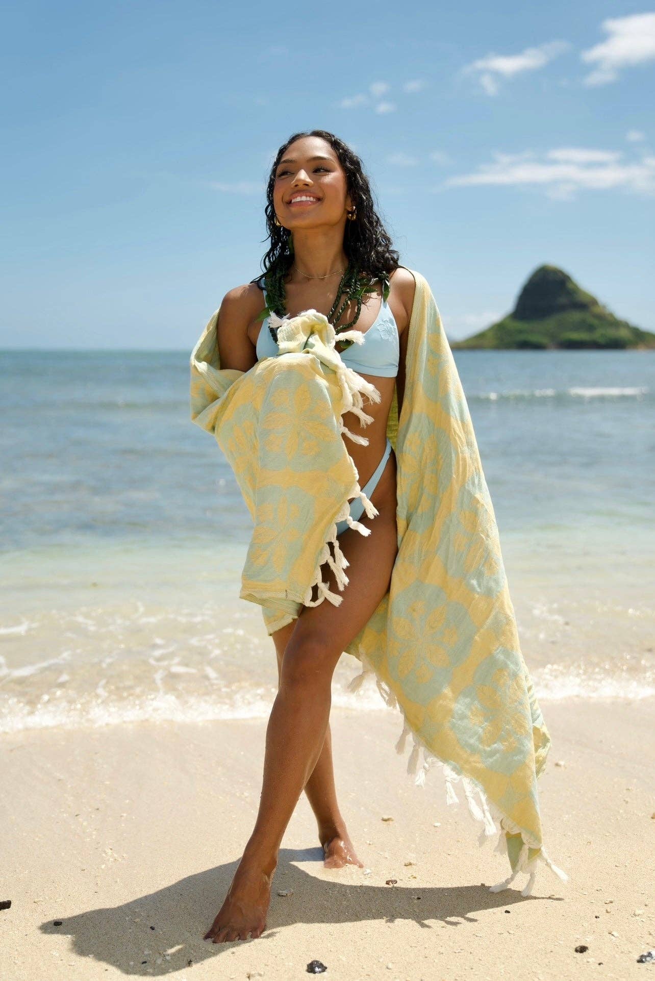 Vintage Keni Luxe Hawaiian Beach Towel