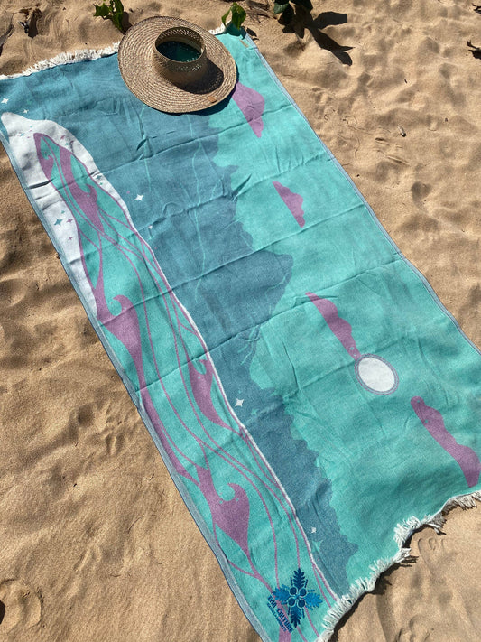 Makana Luxurious Hawaiian Beach Towel