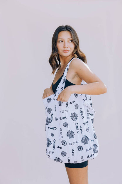 Sustainable Seashell Large Beach Tote Bag