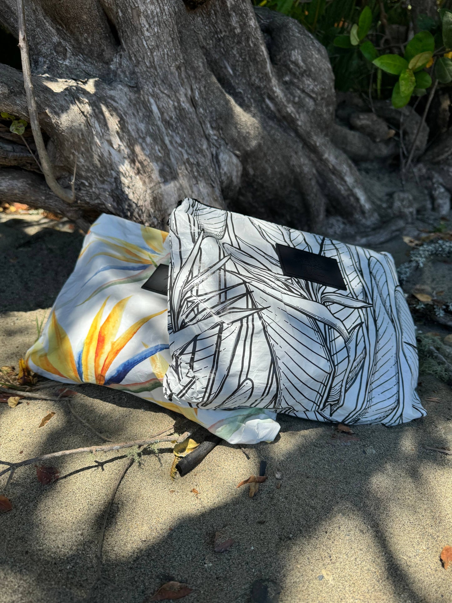 Midi Beach Pouch - White Strelitzia - Water resistant