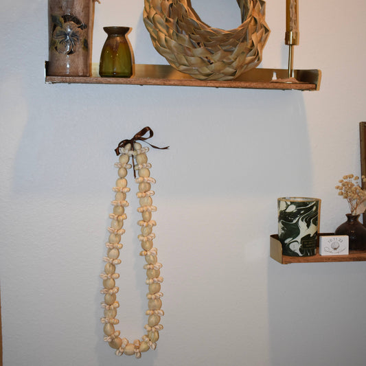 Kukui Nut + Cowrie Shell Lei