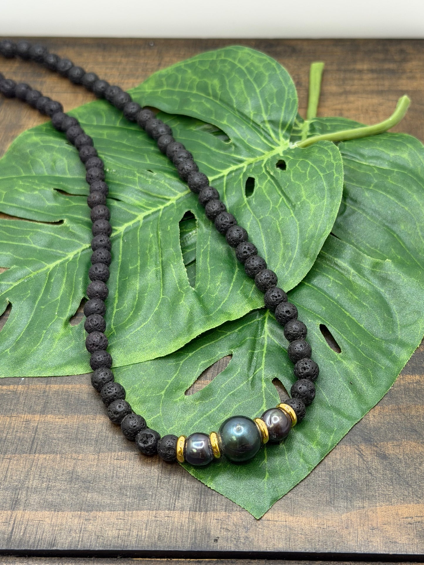 Lava Necklace w/Tahitian Pearl