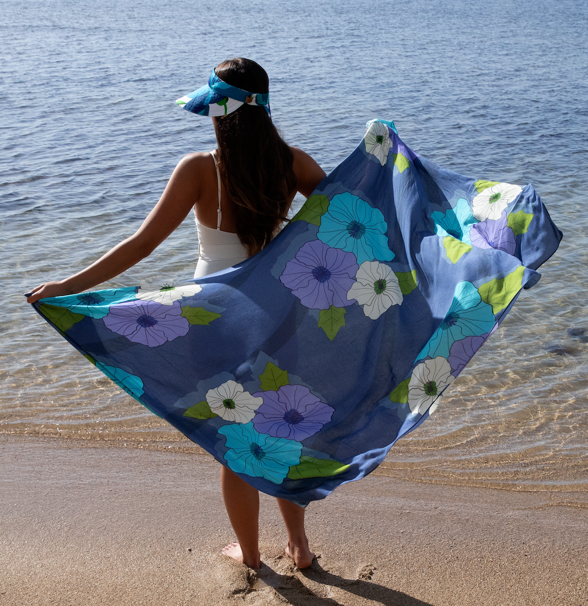 Ultraviolet Hibiscus Pareo