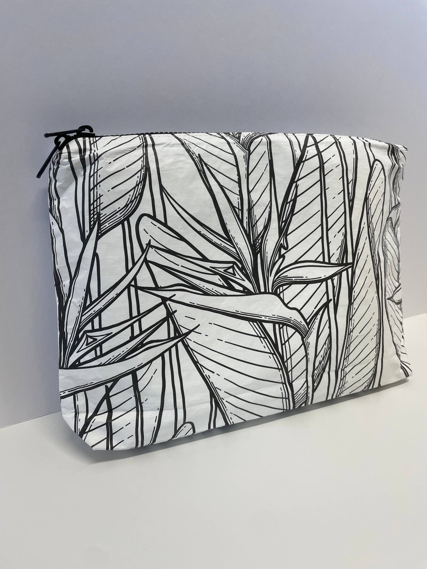 Midi Beach Pouch - White Strelitzia - Water resistant