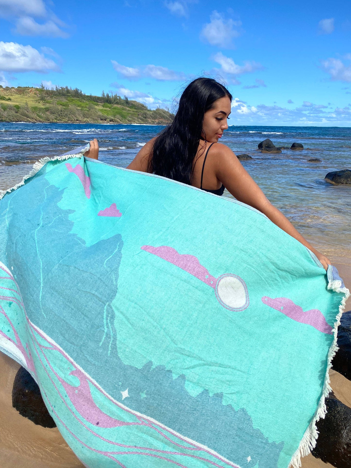 Makana Luxurious Hawaiian Beach Towel